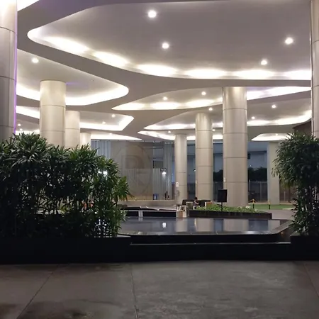 Robertson Family Apartment Klcc Kuala Lumpur Exterior photo