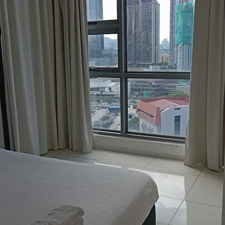 Robertson Family Apartment Klcc Kuala Lumpur Exterior photo